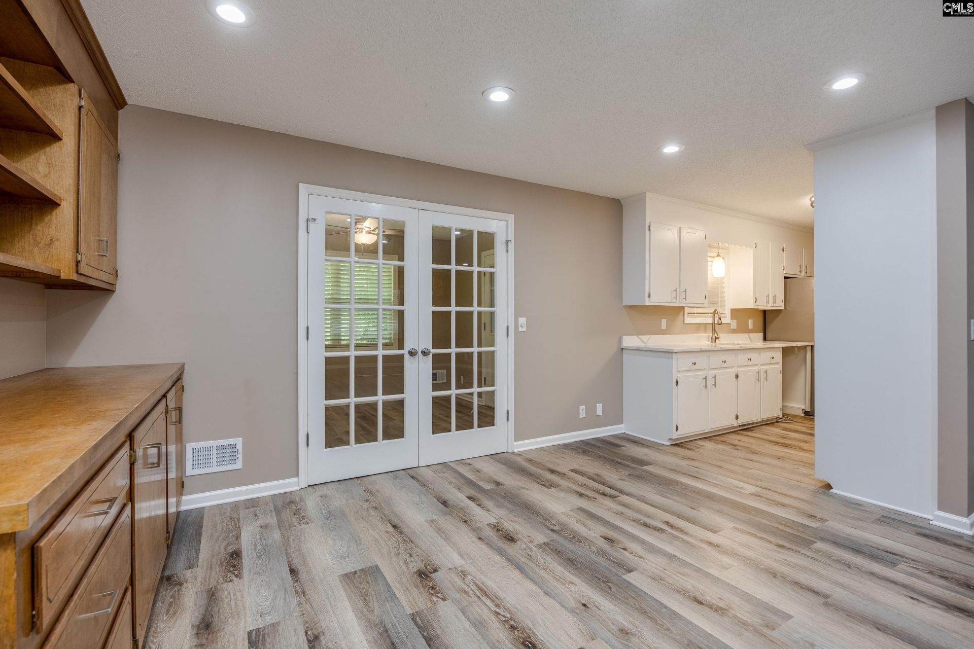 27 Westover Avenue Photo 17