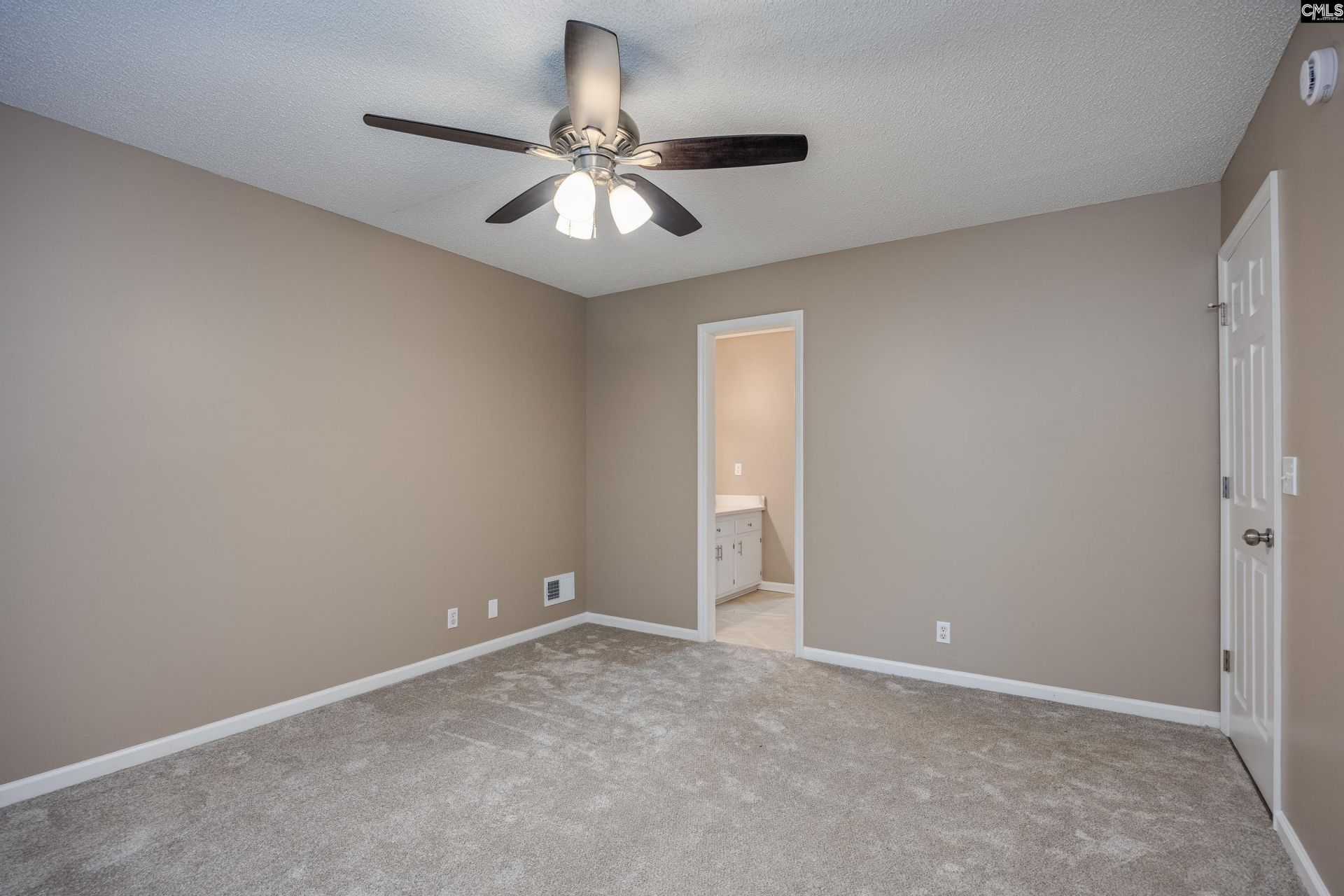 27 Westover Avenue Photo 37