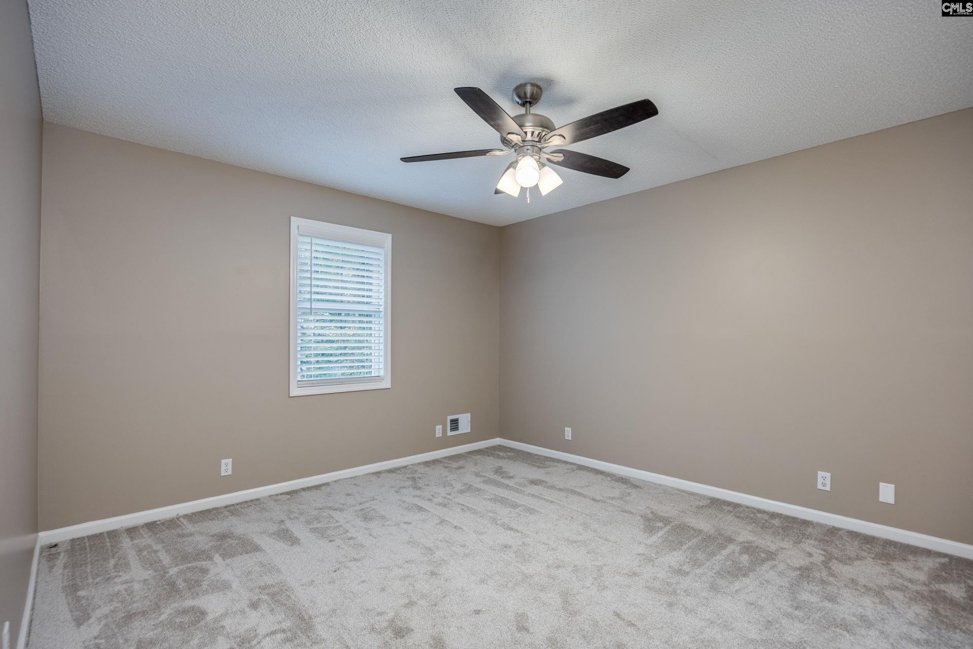 27 Westover Avenue Photo 39