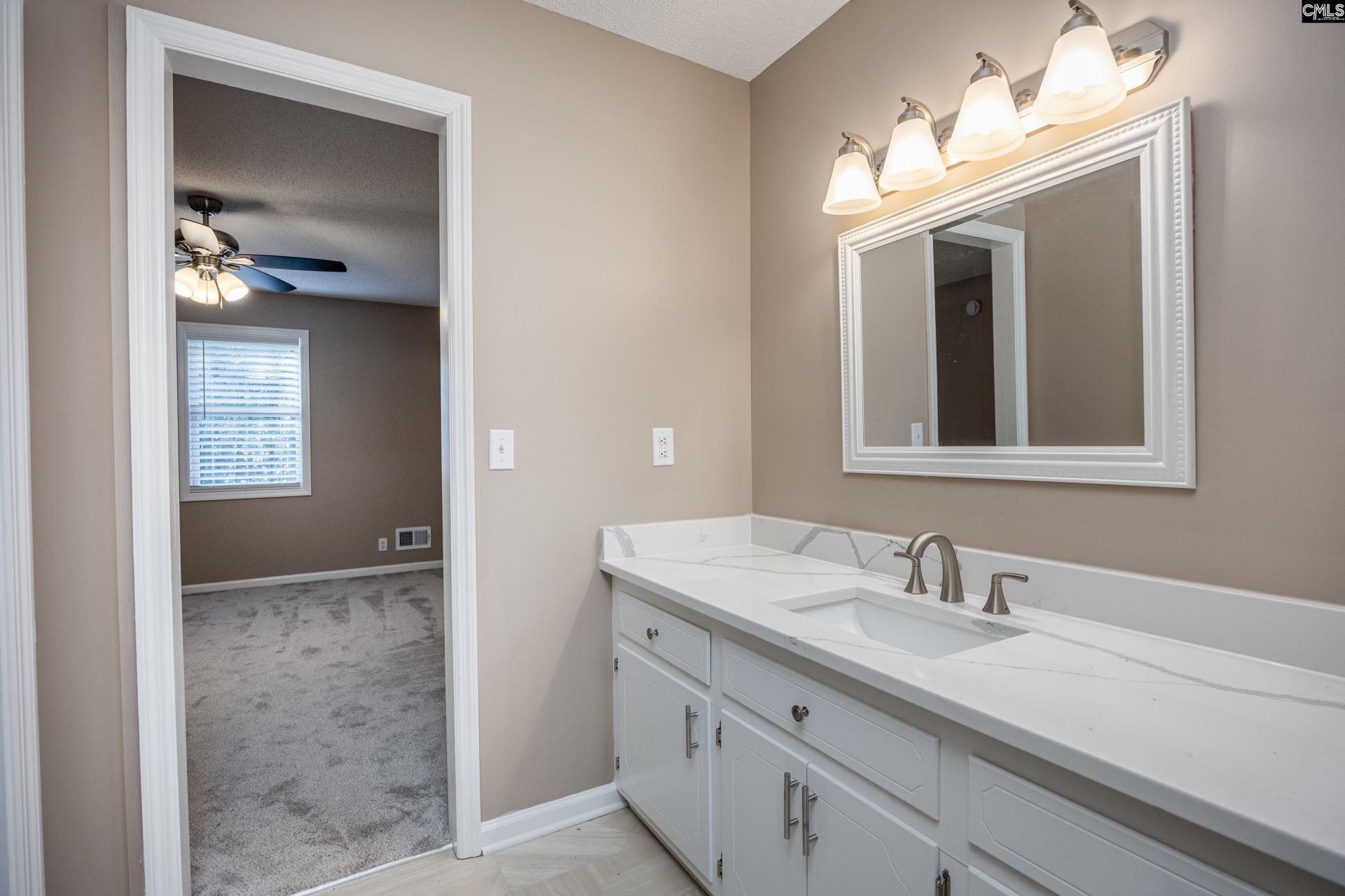 27 Westover Avenue Photo 42