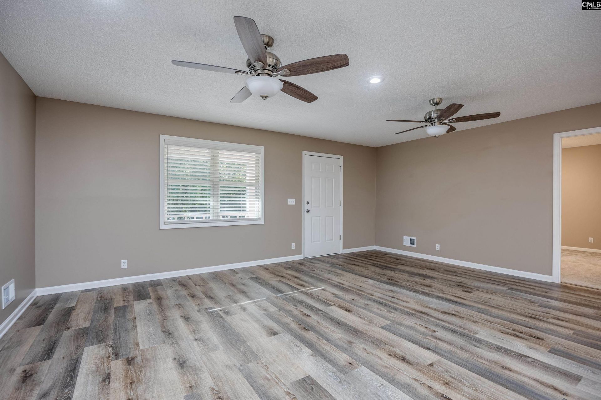 27 Westover Avenue Photo 7