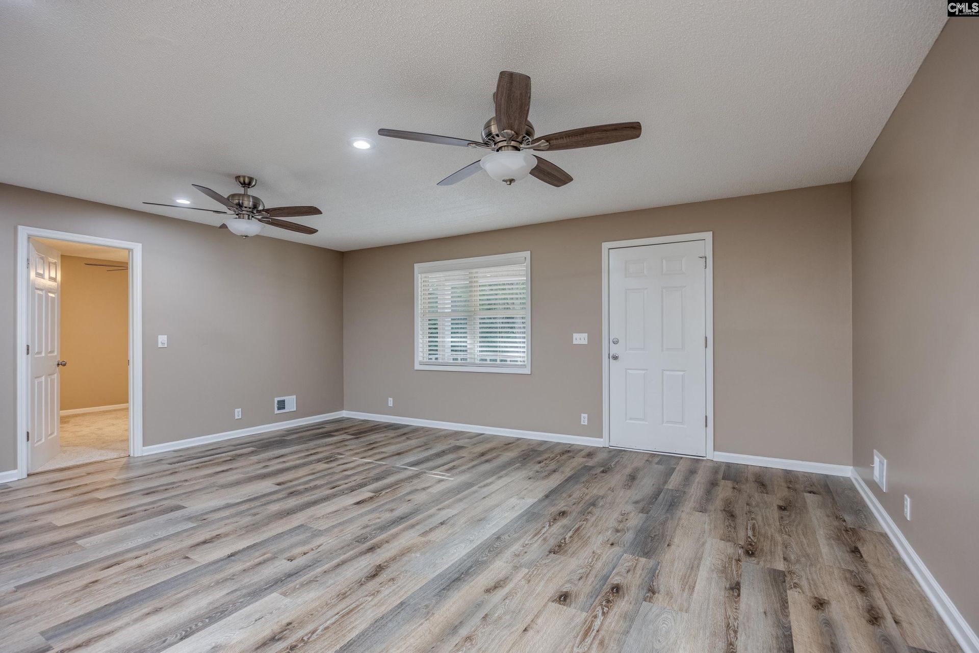 27 Westover Avenue Photo 9