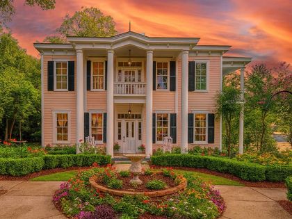 301 E Richardson Avenue Avenue Summerville, SC 29483