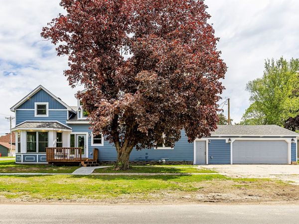 410 3rd Avenue, Collins, IA 50055