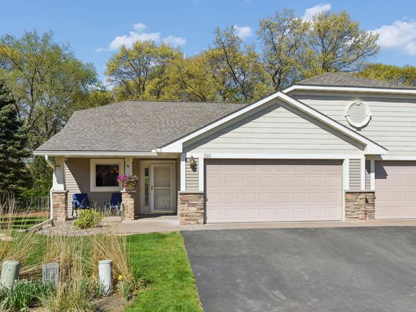 920 Keystone Court N, Unit 7, Hudson, WI 54016