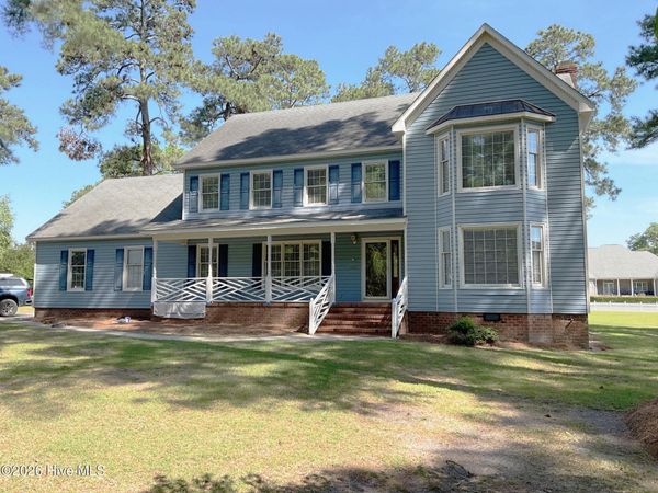 3028 Fox Run Circle , Kinston, NC 28504