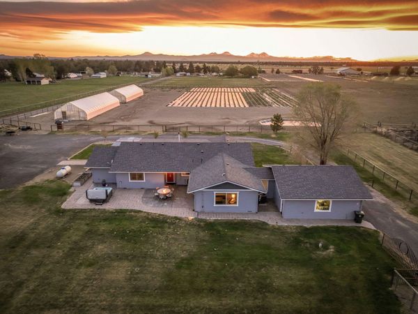 26345 Walker Road, Bend, OR 97701