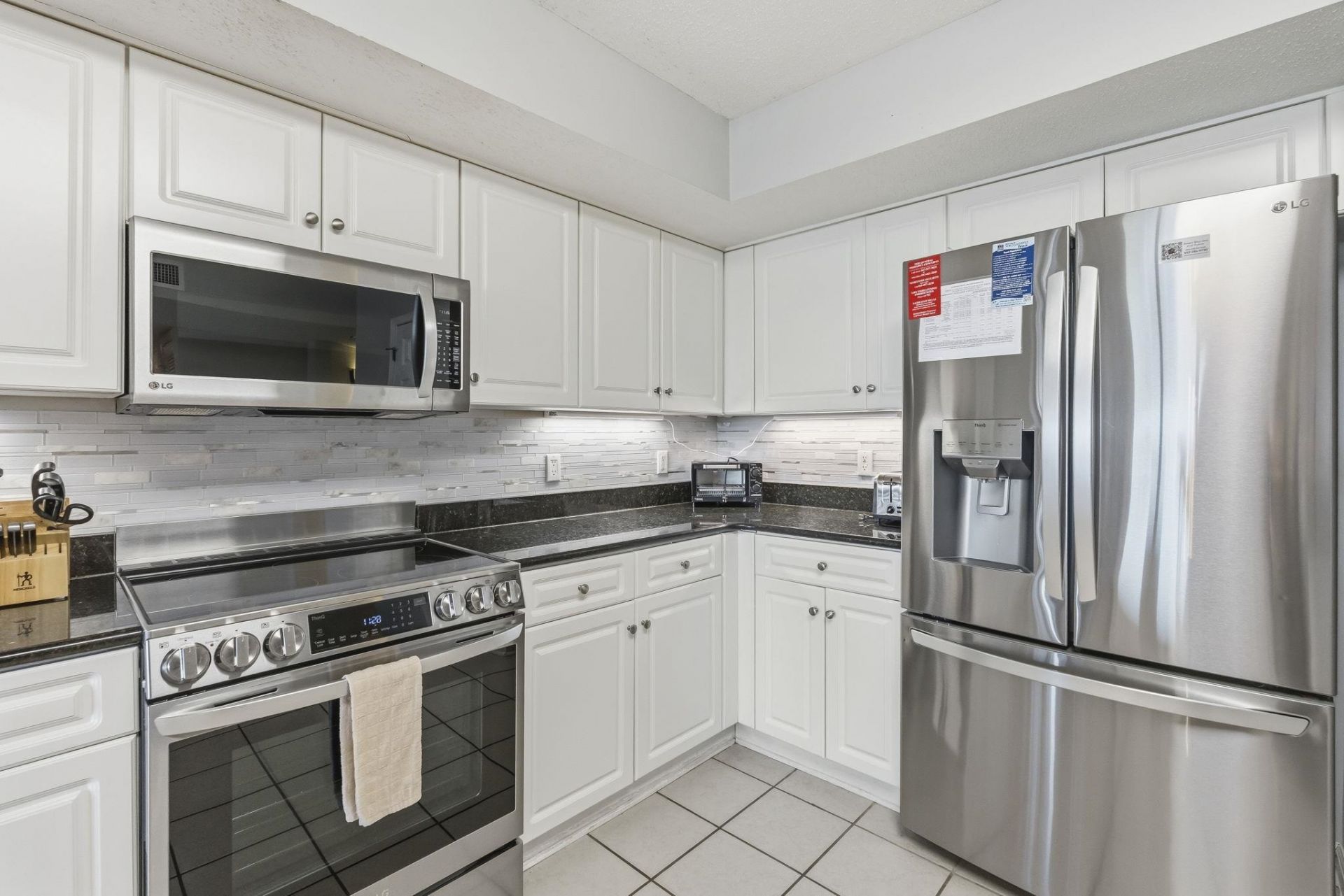 2151 Bridge View Ct. Photo 10