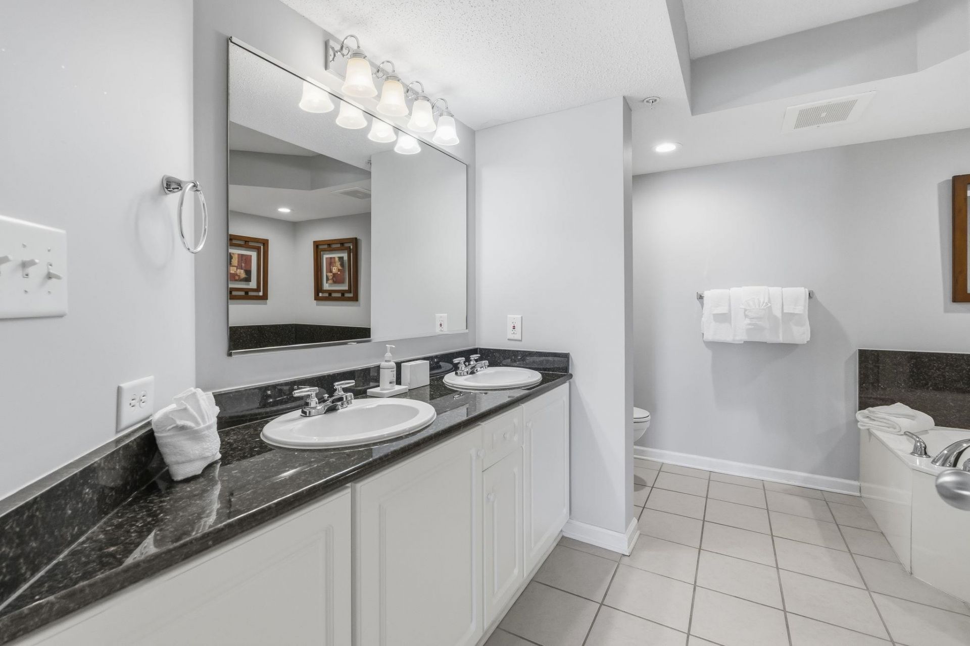 2151 Bridge View Ct. Photo 22
