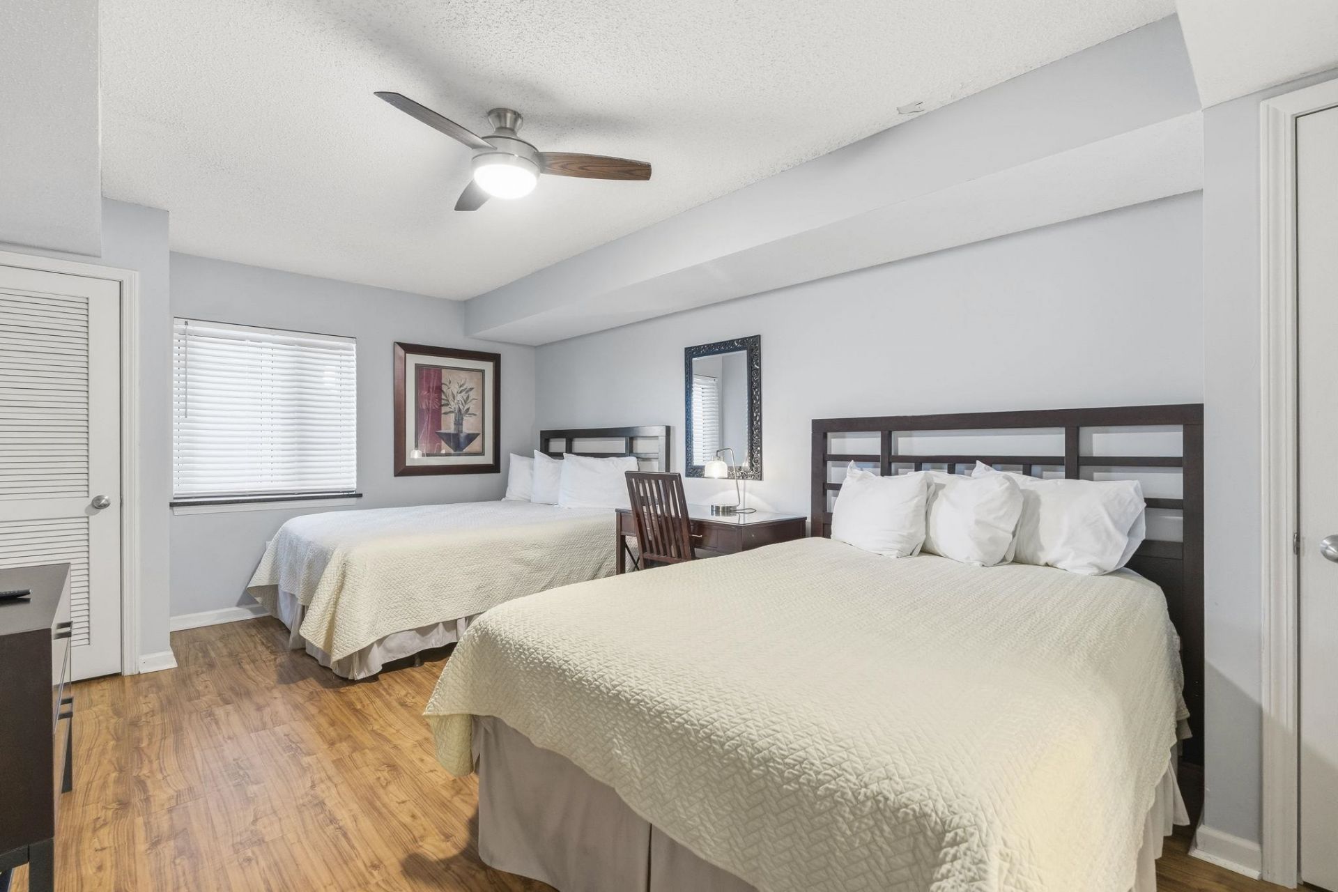 2151 Bridge View Ct. Photo 6