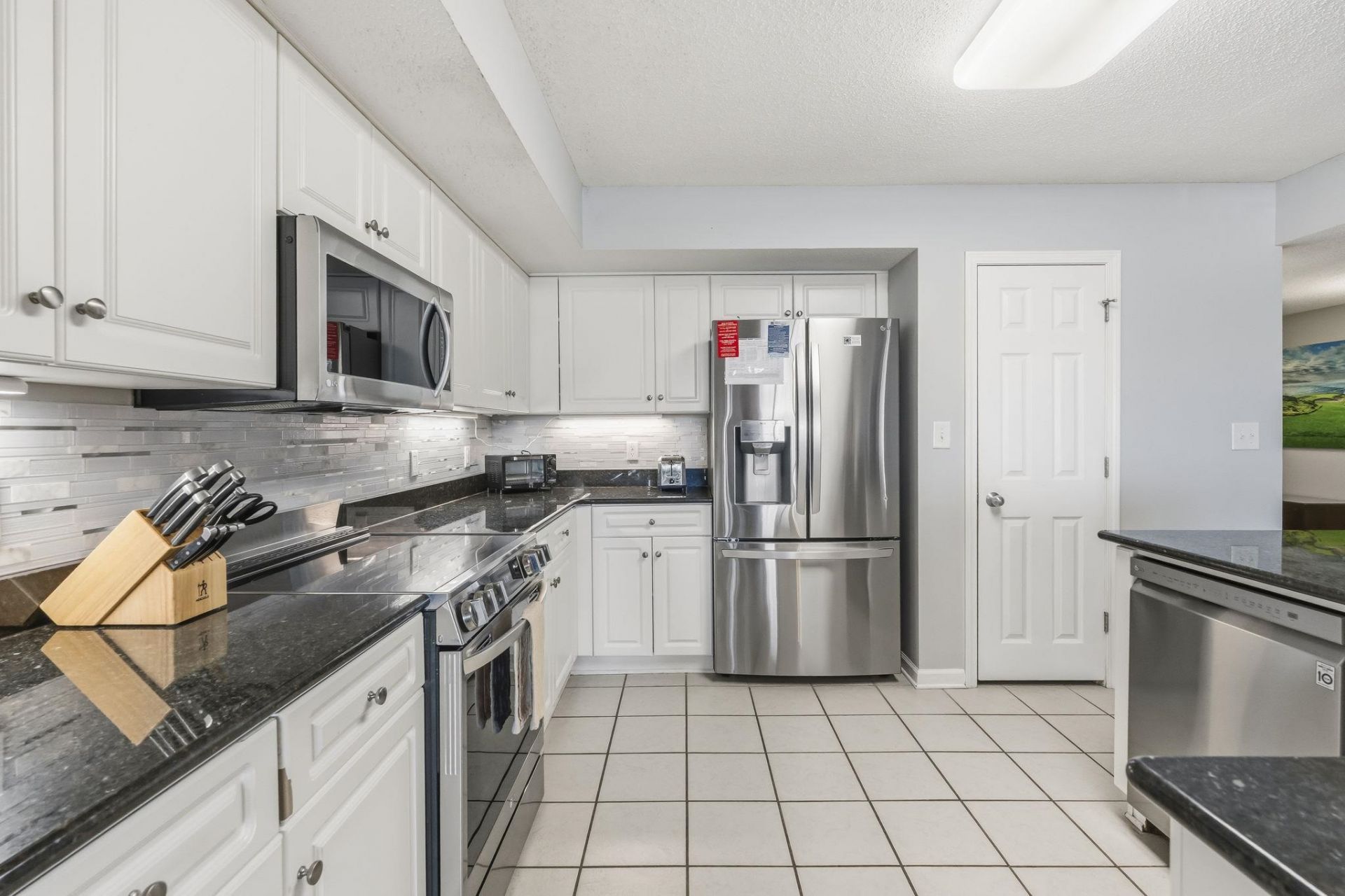 2151 Bridge View Ct. Photo 9