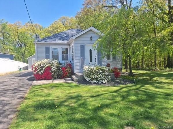 101 Gatto Lane , Pearl River, NY 10965