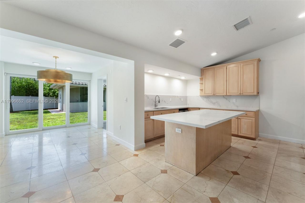7201 SW 174th St , Palmetto Bay, FL 33157 Photo