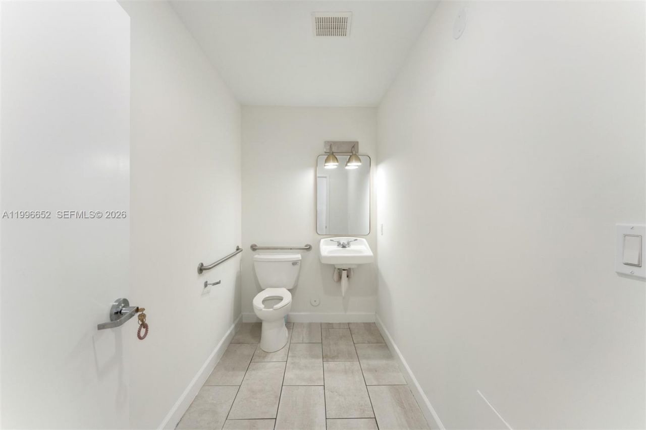 7201 SW 174th St , Palmetto Bay, FL 33157 Photo