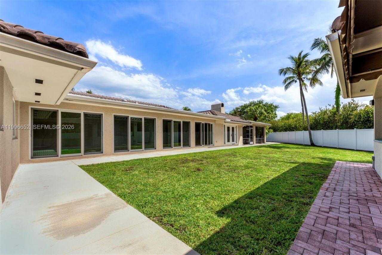 7201 SW 174th St , Palmetto Bay, FL 33157 Photo