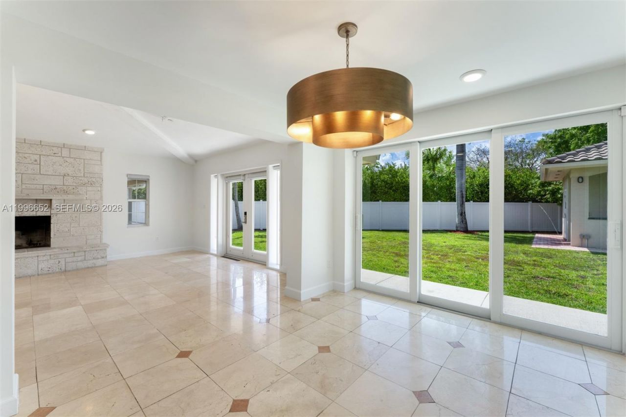 7201 SW 174th St , Palmetto Bay, FL 33157 Photo