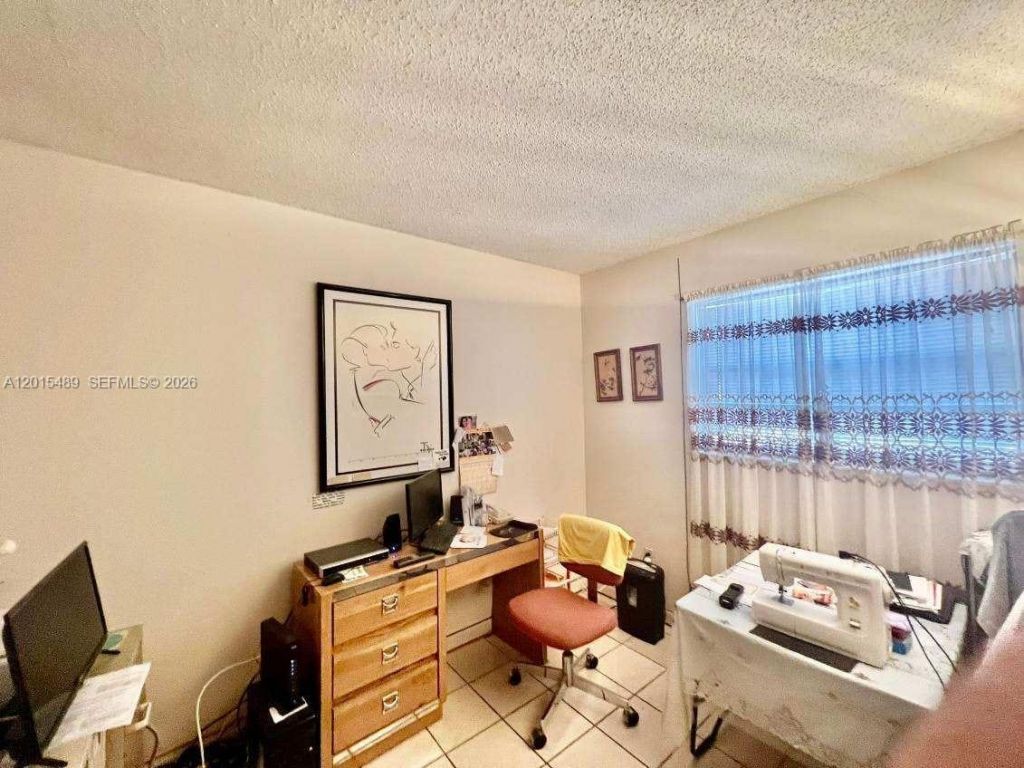 1460 N 43rd Pl, Unit 106, Hialeah, FL 33012 Photo