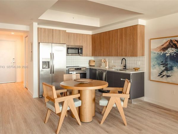 275 SW 6th St , Unit 5307, Miami, FL 33130