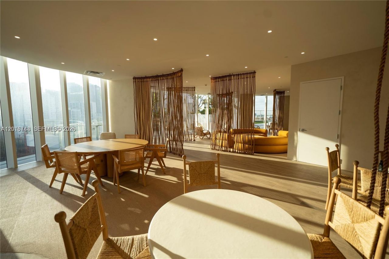 275 SW 6th St , Unit 5307, Miami, FL 33130 Photo