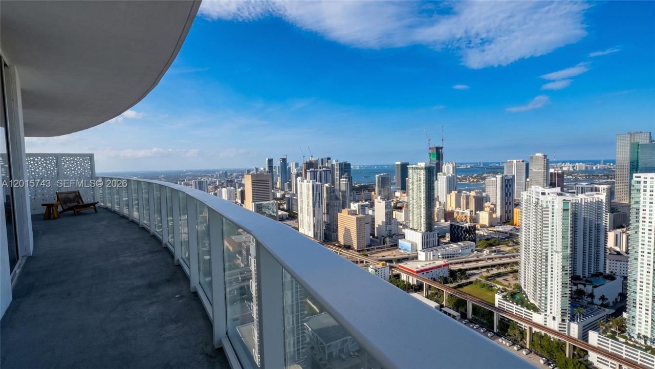 275 SW 6th St , Unit 5307, Miami, FL 33130 Photo