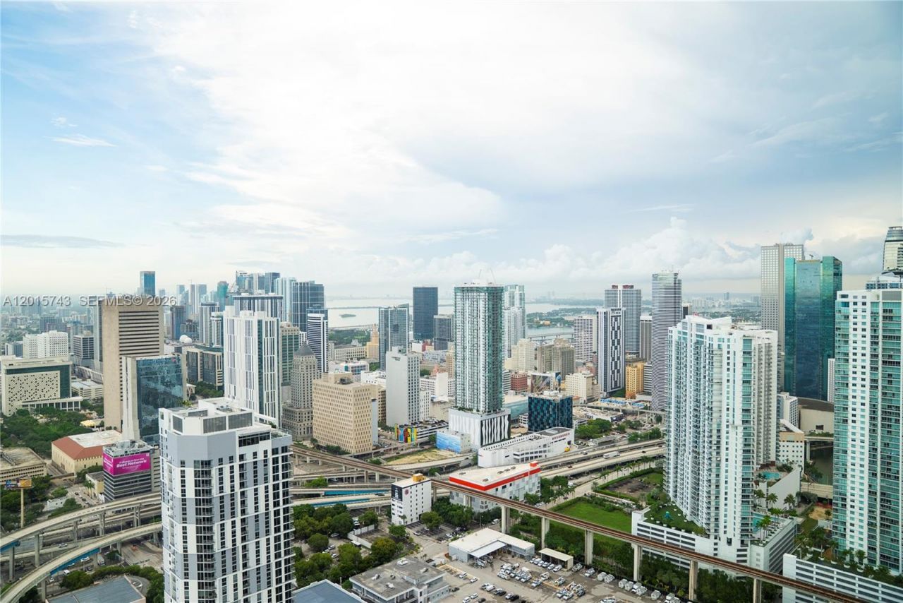275 SW 6th St , Unit 5307, Miami, FL 33130 Photo