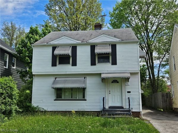 931 Yellowstone Road , Cleveland, OH 44121