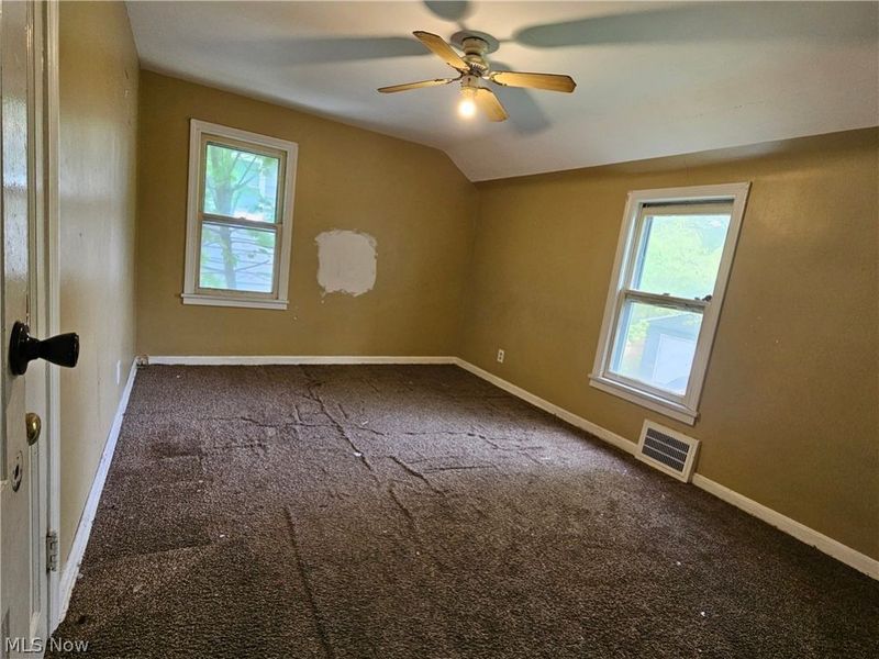 931 Yellowstone Road, Cleveland, OH 44121 Photo 11