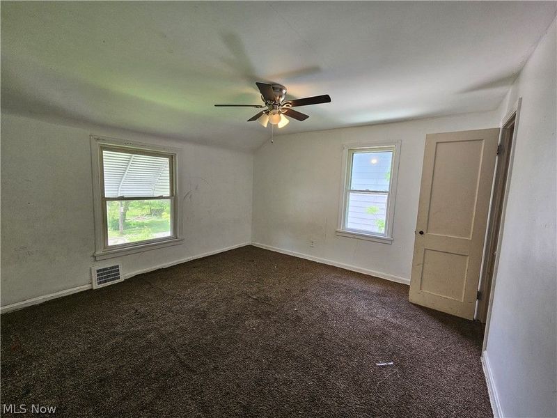 931 Yellowstone Road, Cleveland, OH 44121 Photo 15