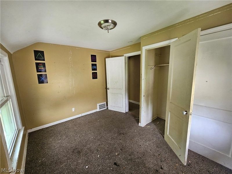 931 Yellowstone Road, Cleveland, OH 44121 Photo 20