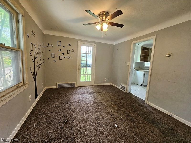 931 Yellowstone Road, Cleveland, OH 44121 Photo 31