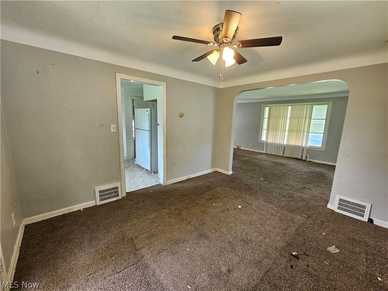 931 Yellowstone Road, Cleveland, OH 44121 Photo 32