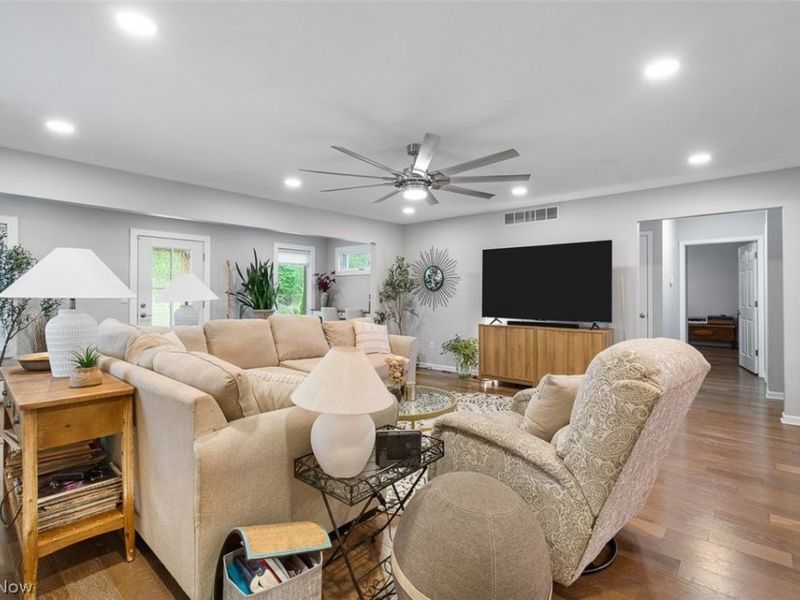 103 N Kohler Road, Orrville, OH 44667 Photo 11