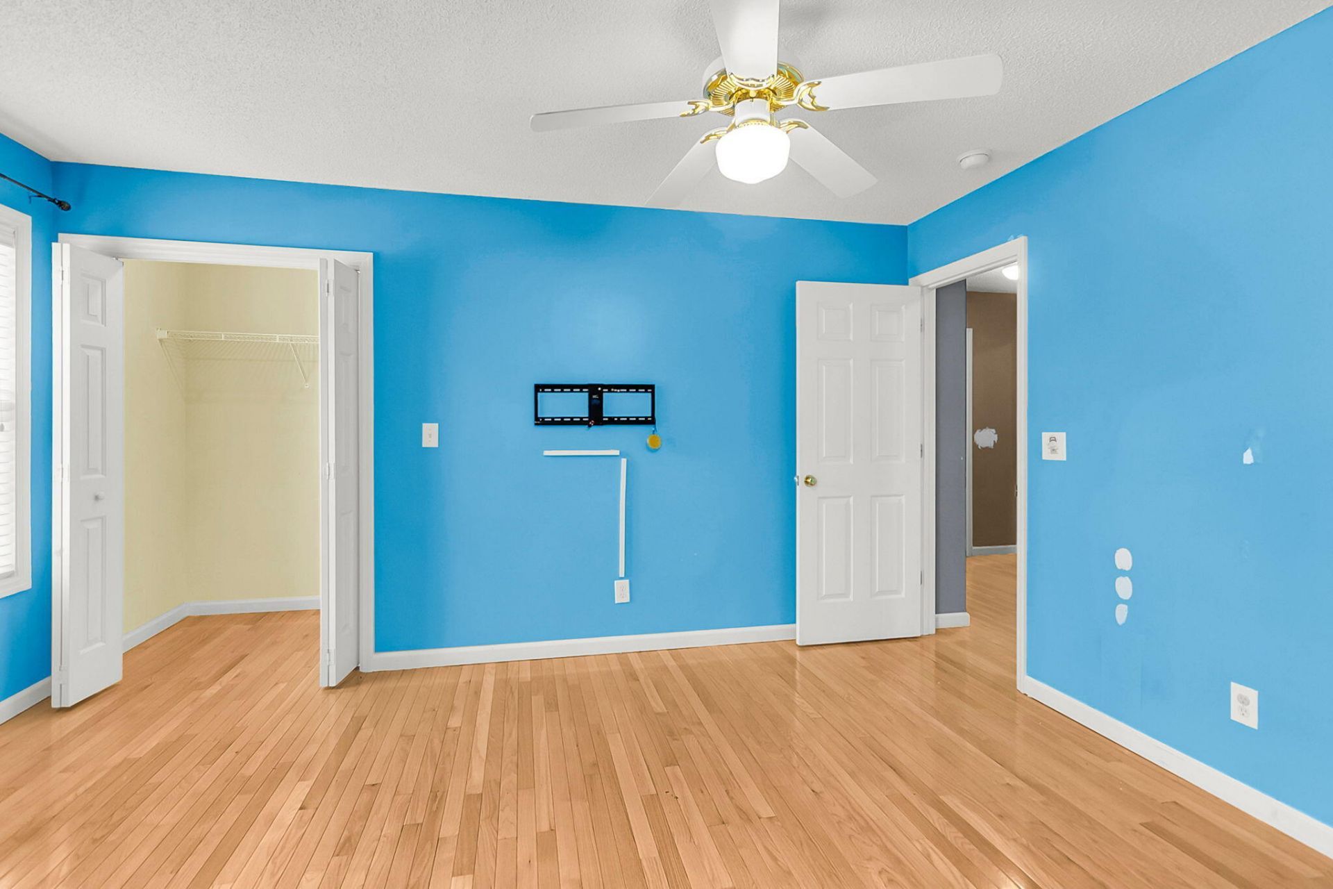 109 Hulton Lane Photo 29