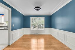 109 Hulton Lane photo 4