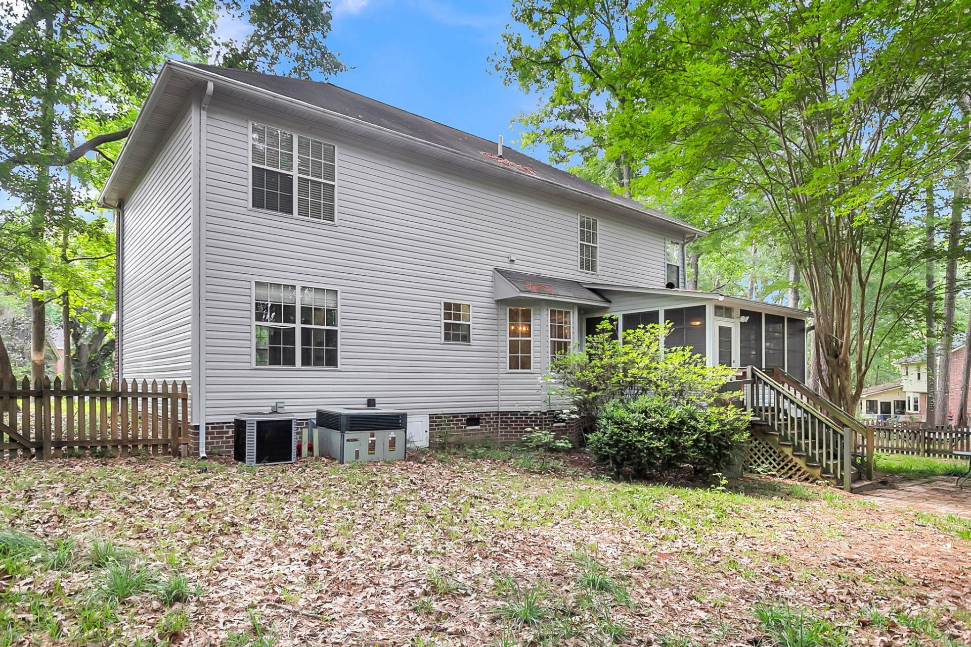 109 Hulton Lane Photo 43