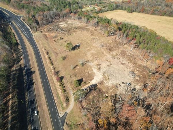 4143 Highway 411 , Kingston, GA 30145