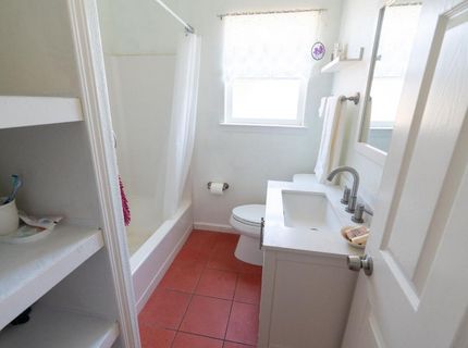 5223 15th Ave, Sacramento, CA 95820 Photo