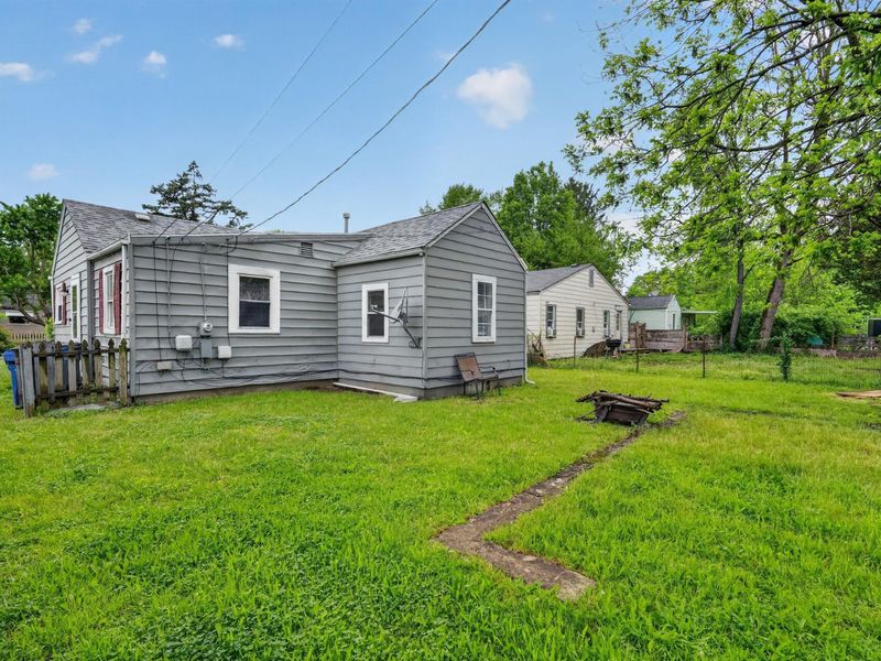 680 Robinwood Avenue, Columbus, OH 43213 Photo 3