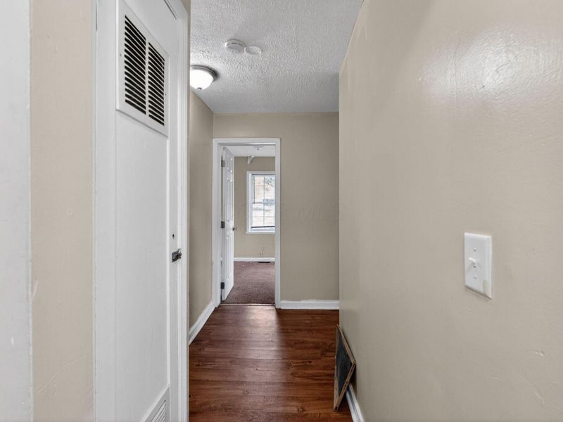 680 Robinwood Avenue , Columbus, OH 43213 Photo 30