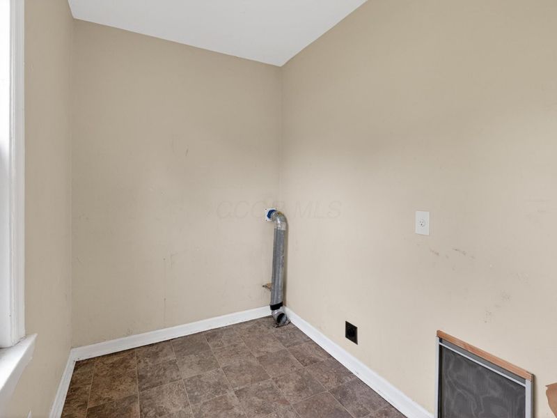 680 Robinwood Avenue, Columbus, OH 43213 Photo 32