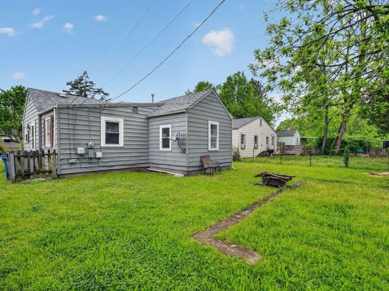 680 Robinwood Avenue , Columbus, OH 43213 Photo 4