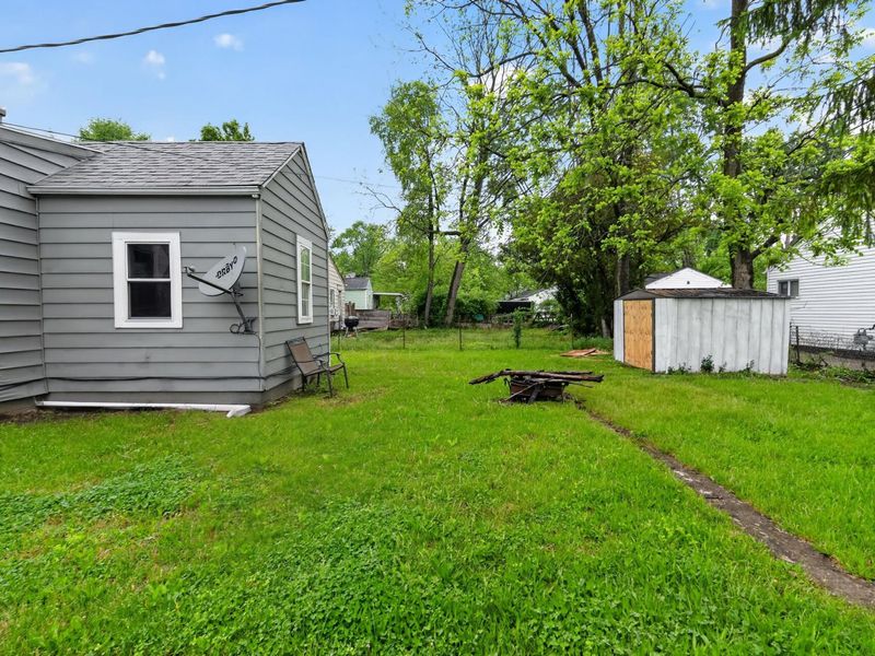 680 Robinwood Avenue, Columbus, OH 43213 Photo 9