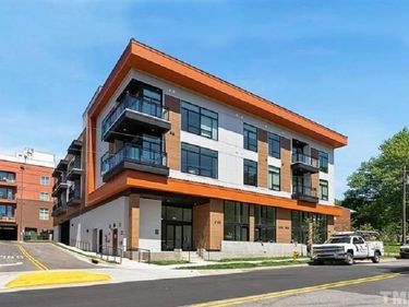 615 Daniels Street, Unit 112, Raleigh, NC 27605