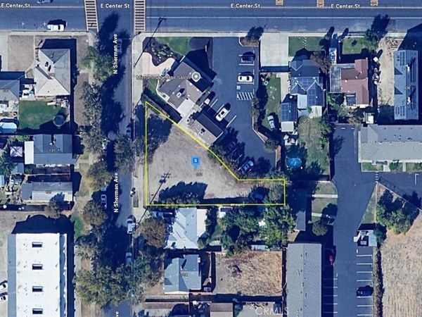 132 N Sherman Avenue, Manteca, CA 95336