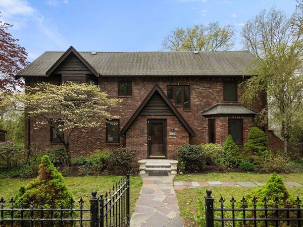 110 Wallis Rd., Brookline, MA 02467
