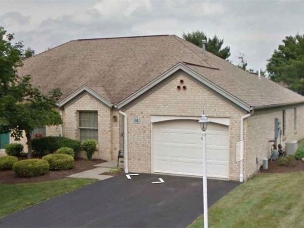 810 Southwestern Run, Unit 15, Poland, OH 44514
