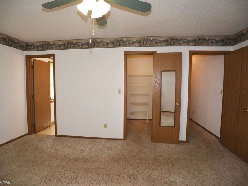 810 Southwestern Run, Unit 15, Poland, OH 44514 Photo 16