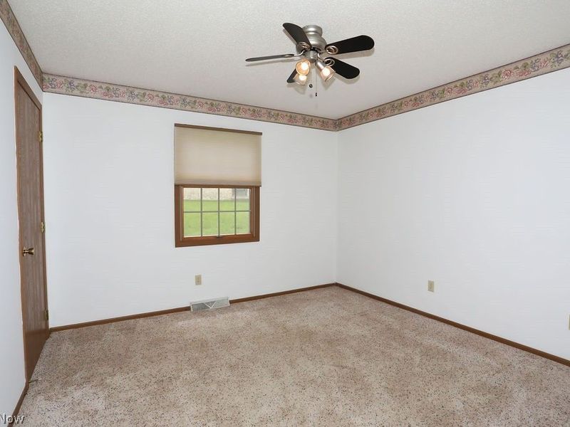810 Southwestern Run, Unit 15, Poland, OH 44514 Photo 9
