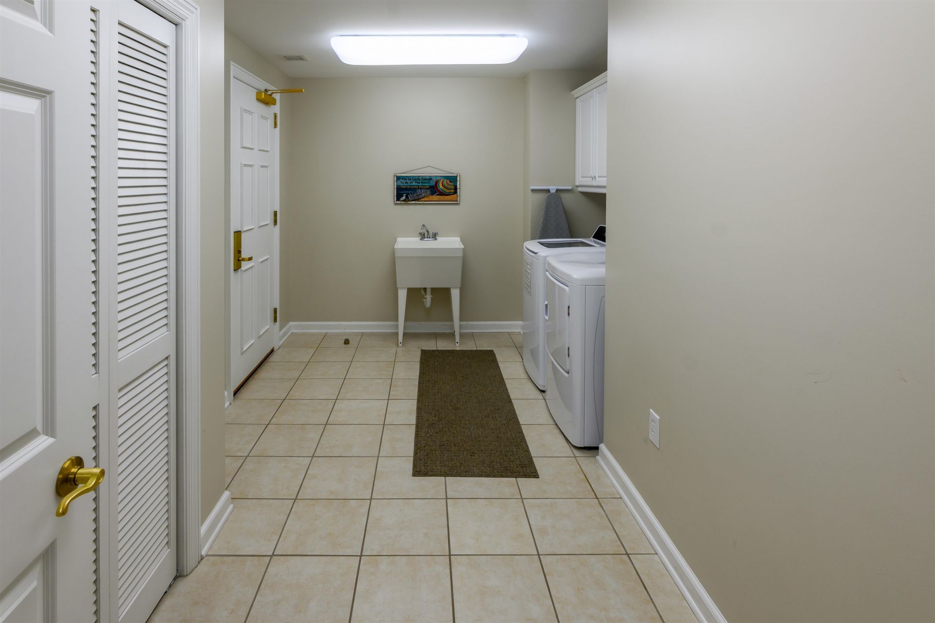 8500 Margate Circle Photo 12