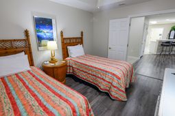 8500 Margate Circle photo 4